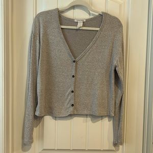 Light weight, V-neck top with faux button